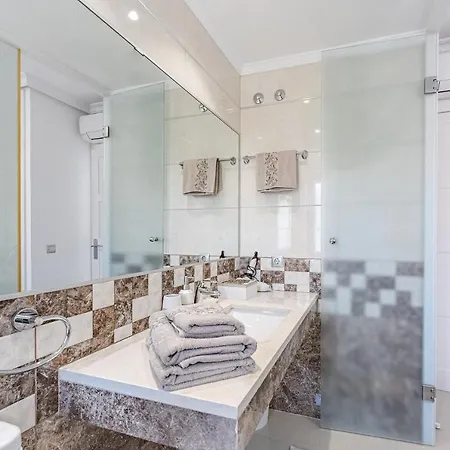 Townhouse Adeje * أذيخي